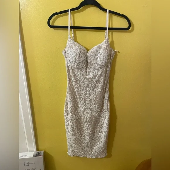 Privy party dress - Picture 1 of 6